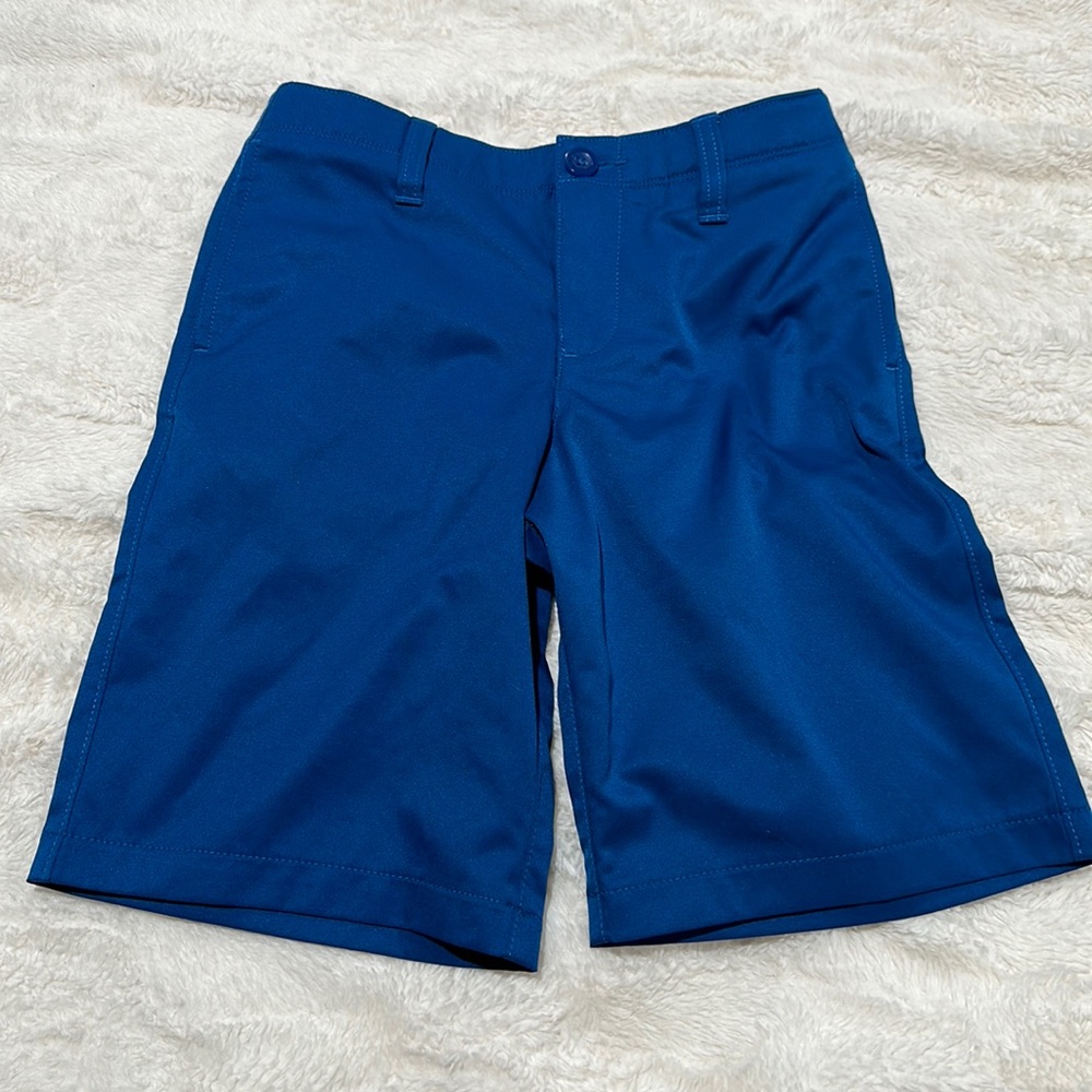 Boys under armour golf shorts size 10